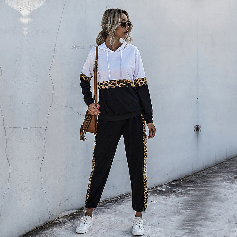 Fashionable Women's Two-Piece Set – Hooded Sweatshirt and Pants Comfortable Matching Outfit Stylish Casual Wear