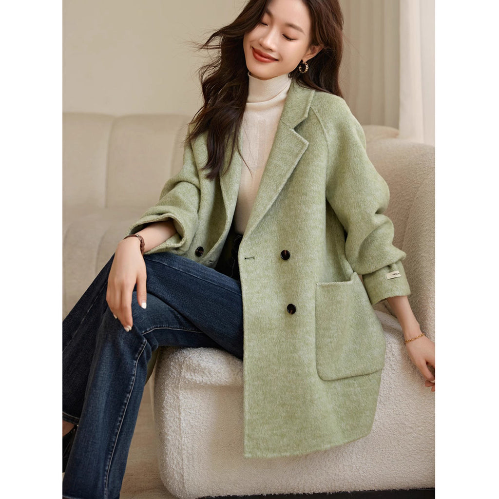 Double-Breasted Handcrafted Coat with Raglan Sleeves – Stylish, Durable Outerwear