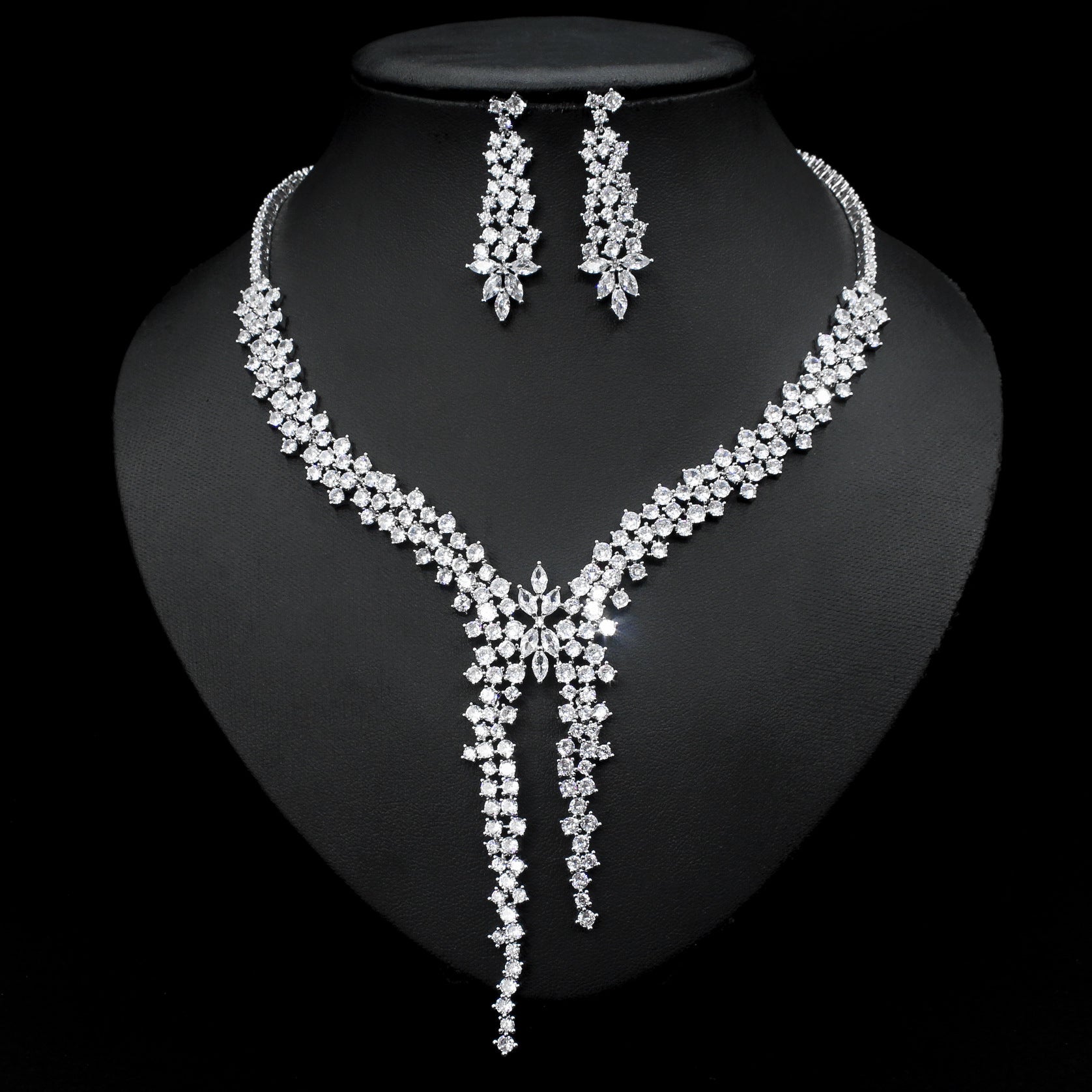 Silver plated Needle Fashion Exaggerated Inlaid Zircon Earrings And Necklace Set